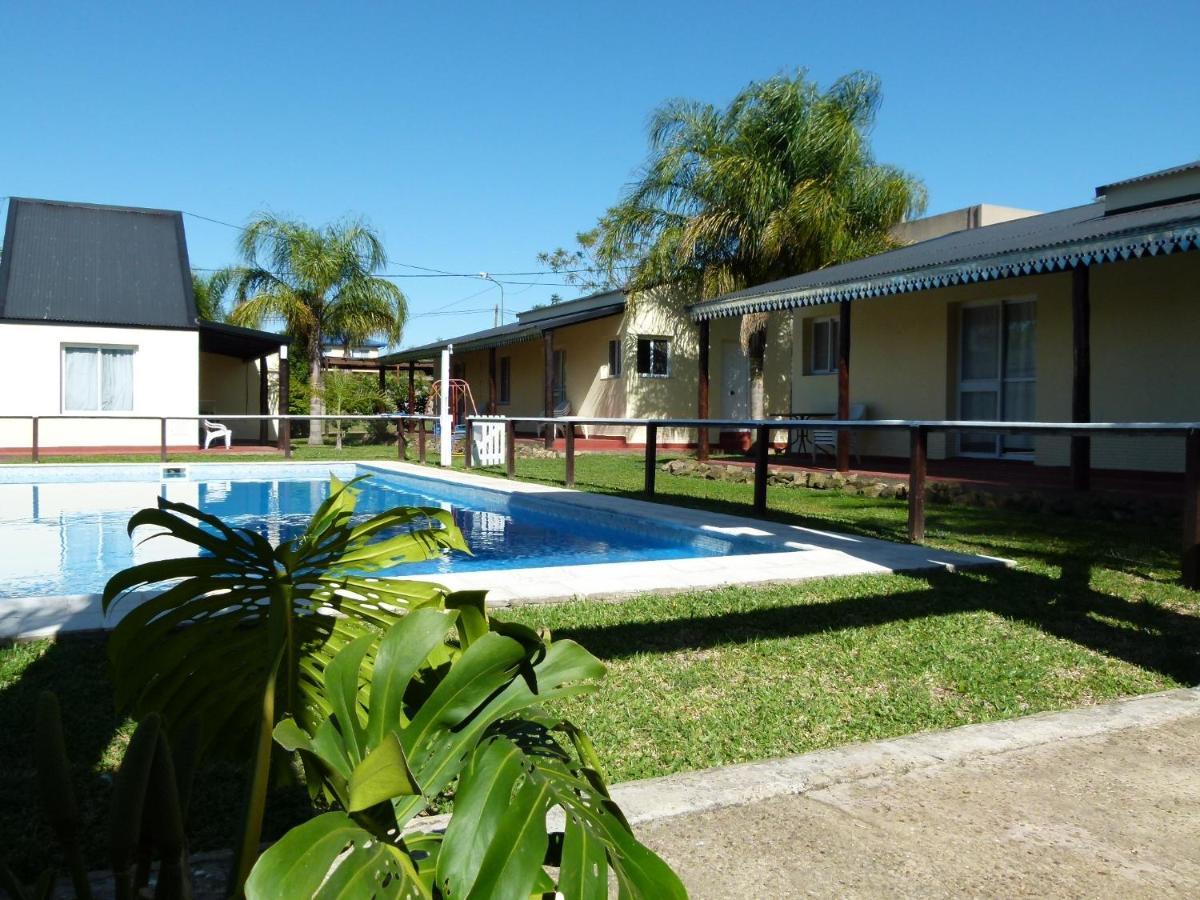 Los Palmares Del Urugua-I Bungalows Colón Kültér fotó